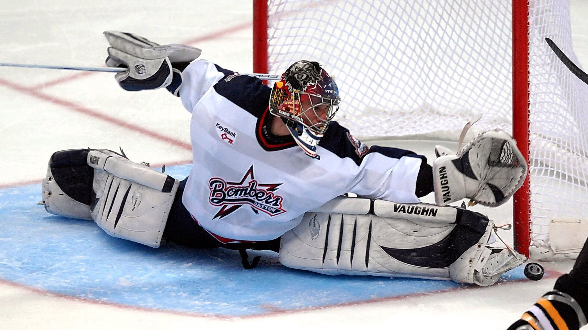 林高远孤星燃火难挽狂澜，波兰队横扫中国队震撼乒坛